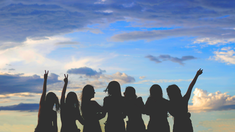 Círculo de mujeres y espacio artístico femenino
