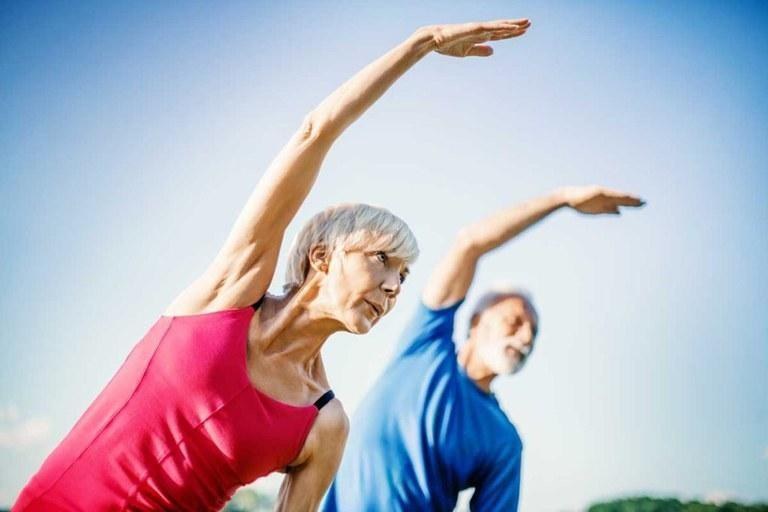 ¡Gimnasia suave al aire libre!