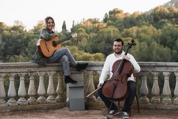 10 String Duo - Guitarra y cello